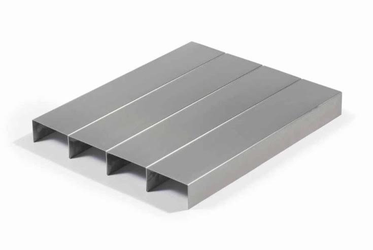 Donald Judd, Table Object (1967)